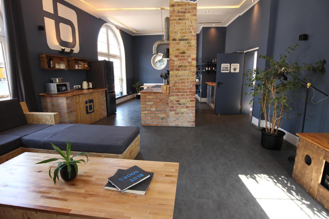 Blue Doors Hostel KTV Rostock Buitenkant foto