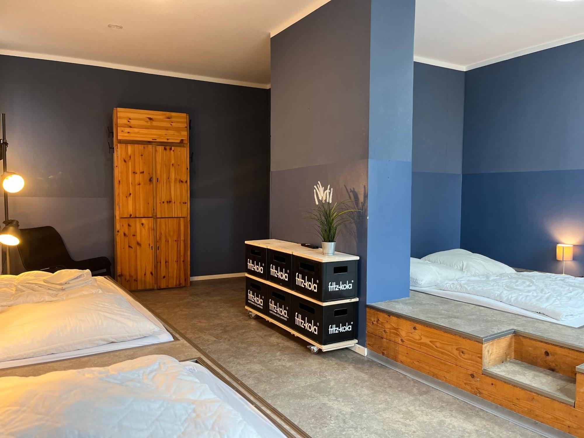 Blue Doors Hostel KTV Rostock Buitenkant foto