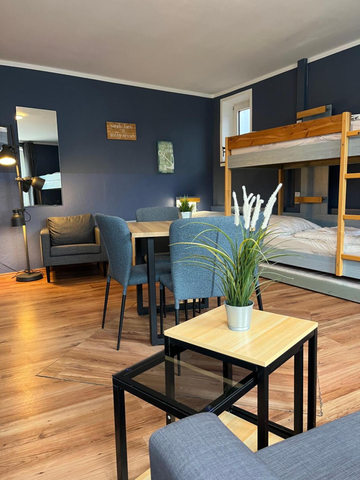 Blue Doors Hostel KTV Rostock Buitenkant foto