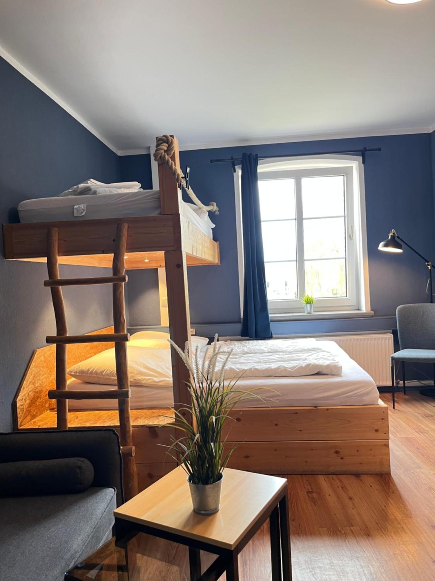 Blue Doors Hostel KTV Rostock Buitenkant foto